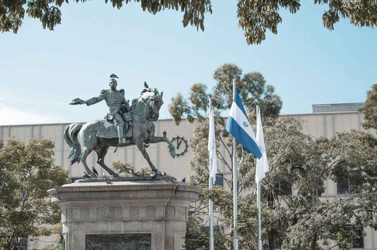 El Salvador - AloOui 